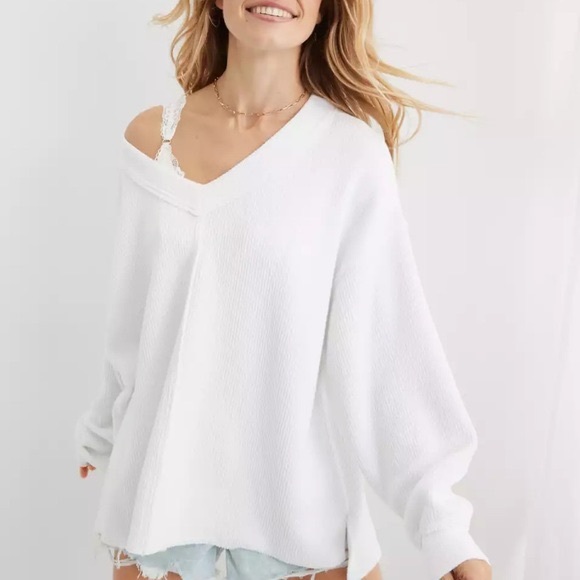 aerie Tops - American Eagle Aerie Wonder V-Neck Sweatshirt. Oversized, Thick & Cozy! Size XL